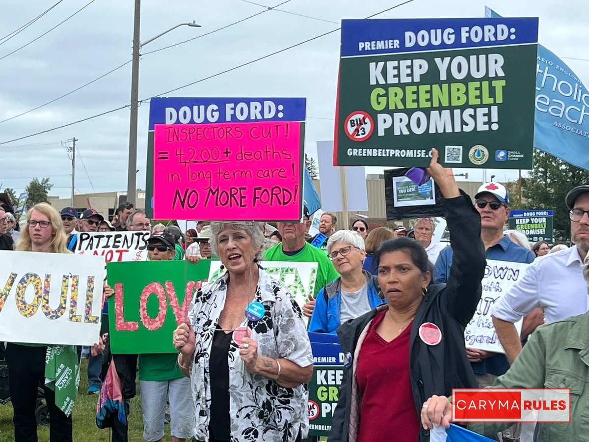 There are at least 500 protesters outside #FordFest in Kitchener.

Neither Scarborough nor Windsor attracted such a hostile reception— the Greenbelt scandal seems to have galvanized the public. 

#cdnpoli #onpoli
