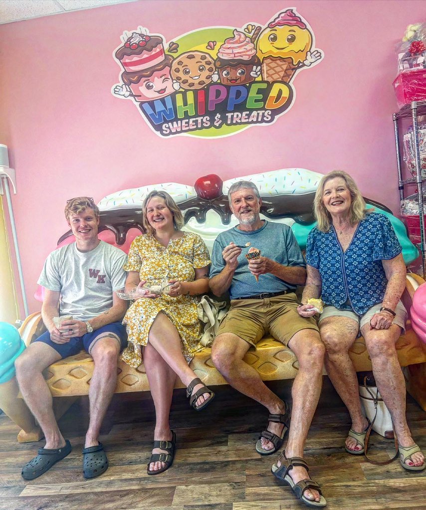 getit_whipped's tweet photo. Sooo Cute ❤️❤️❤️ We Can’t Thank You Guys Enough‼️Thank You For Visiting! We Look Forward To Your Next Visit! ❤️

View Menu - https://t.co/mNoYo44acb

Pickup And #Doordash Delivery Options Available!

📍113 Rodriguez Ct. Orangeburg SC 29118

Call In Orders - +1(803)747-7450 https://t.co/Jbm4WhiJ3C