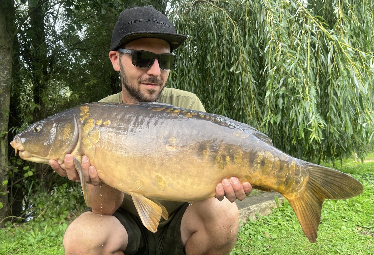 GilardoniScott's tweet photo. A Bit Of Floater Rota At One Of The Club Waters Today, Not Quite Thailand But It Will Have To Do. 

19lb 3oz Mirror
20lb 6oz Mirror
#fishing #carpfishing #floaterrota #clubwater https://t.co/rP4uXqq522