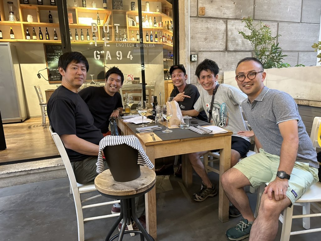 Hiro_IshikawaPT's tweet photo. Team Japan!
Job-well-done party after ICSET2023!
@Takamurakiphdpt @beer_sports_123 @SakamasPT
#ICSET #ICSET2023 https://t.co/6jWtenYtNd