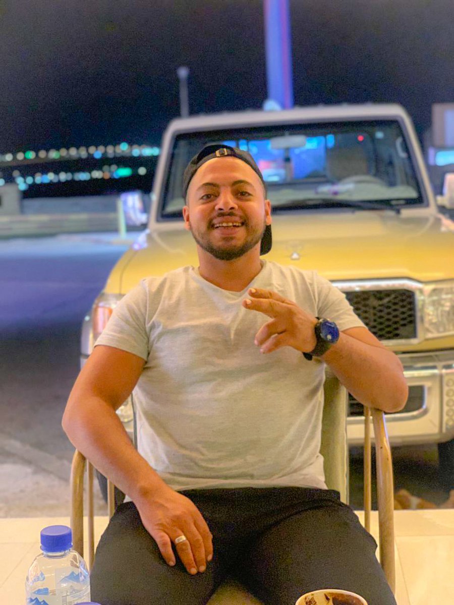 - اللهُم دعوات قلبِي و أنت أعلم بها ،
- اللهُم إجابتك ،
- اللهُم أياماً ڪما نُحب ،
و هماً لا يبقى و فرحةً ليس لها أيُّ انتهاء ،
- اللهُم أمنياتُنا التي ننتظِرُها ♥️.