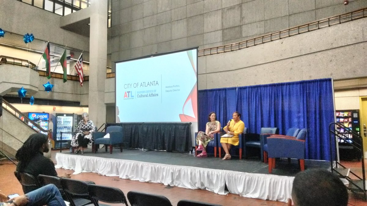 DetroitJCS's tweet photo. National Street Art Summit: Oklahoma City, Richmond, Miami, Cincinnati, Atlanta, and Denver are represented here today with Detroit 🏙️ with welcome by the wonderful @rochelleriley. Public ART is important. 🎨 🎭 🩰 🪩 🖌️👩🏾🎨 #DetroitArtist #mastercalligrapher ✍🏾 https://t.co/X6Mx0YdQFL