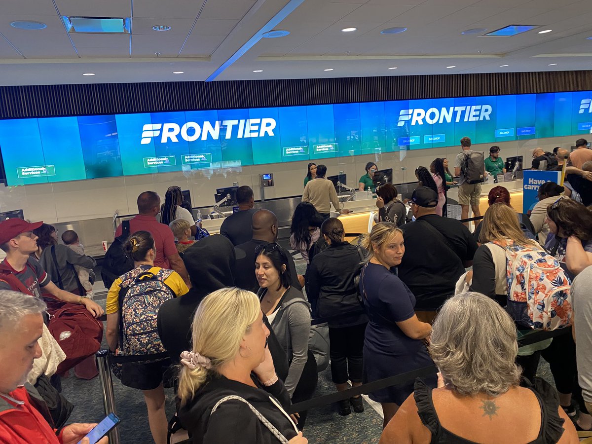 Big_G_OFD's tweet photo. @flyfrontier Round #2, 2nd CANCELLED FLIGHT! Absolute WORST!!! Been at the airport since 05:30, we could have driven to Michigan by now!🤬😡🤬 https://t.co/hy7C7lvksq
