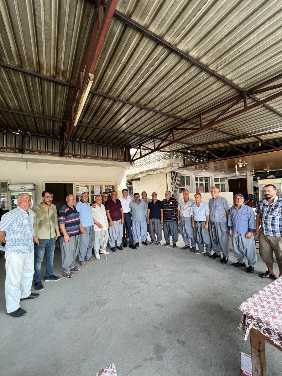 tolgaarslantr's tweet photo. 📍#Kadelli Mahallemizin #Dörtler mevkiinde bulunan vatandaşlarımızla selamlaşıp #Tarsus’umuzla alakalı fikirlerimizi paylaştık.
#DiyarDiyarAnadolu #31Mart2024 https://t.co/vqbRJmPLZF