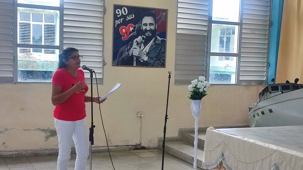 En #Granma celebramos un claustro general con profesores de la Eide y la Epef. Profundo intercambio a pocos días del inicio del #NuevoCursoEscolar Siento confianza en el éxito de este periodo lectivo. #Cuba