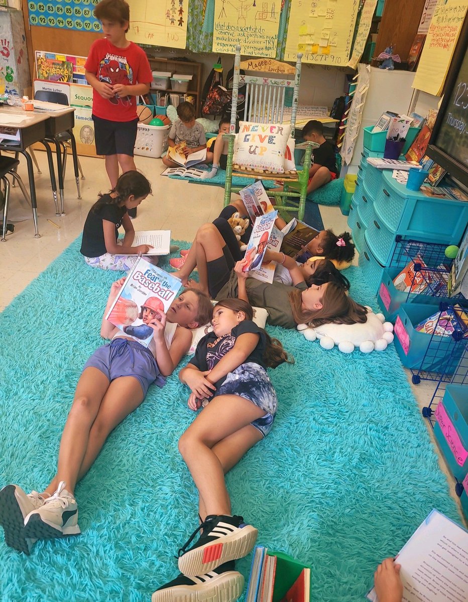 jenmagee1's tweet photo. Thank you @TwoSportman for sharing your story with us! What an amazing example of DREAMING BIG & turning struggles into STRENGTHS!💪Thank you for your generosity & inspiring US with your passion for reading!❤️ Challenge accepted! #sharonstrong @7Mindsets @DrCMBean @thebartletts https://t.co/fHjAiuOQUb
