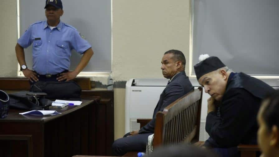DiarioLibre's tweet photo. ⚖ |#JusticiaDL| Ministerio Público apela sentencia a Félix Alburquerque Comprés por homicidio de Manuel Duncan
🔗https://t.co/S6wnvB9bmN
#DiarioLibre #MinisterioPúblico #ManuelDuncan #FélixAlburquerque https://t.co/Hone3l2trS