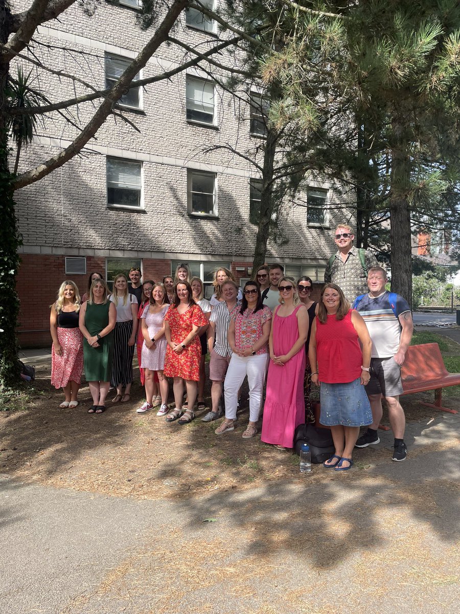 Lowri Davies tweet media