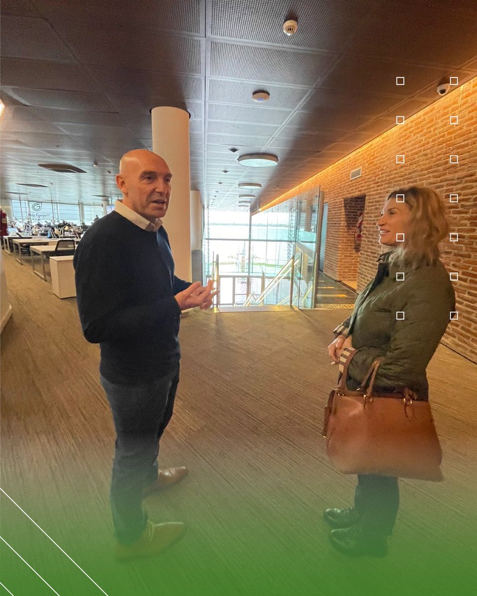 Jornada de Capacitación Grassi 🙌🏻

El #EquipoAd visitó la Ciudad de Rosario para una doble jornada de “Introducción a los mercados agrícolas” que incluyó bloques de capacitación y visitas al Puerto LDC y a la Bolsa de Comercio 👏🏻

#Dionisi