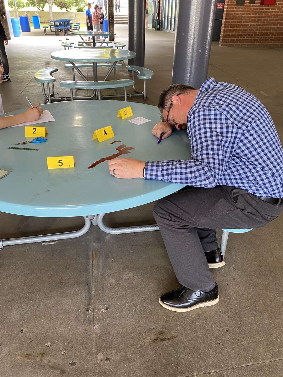 rosemontmiddle's tweet image. Student/teacher bonding is unique here at Rosemont. 😁 We had many teachers volunteer to be victims this year for our Rosemont Crime Scene Investigation program. 🔎 Forensics is fun! 🤓
#rosemontrocks #letsgetconnected #fakeblood #spartans