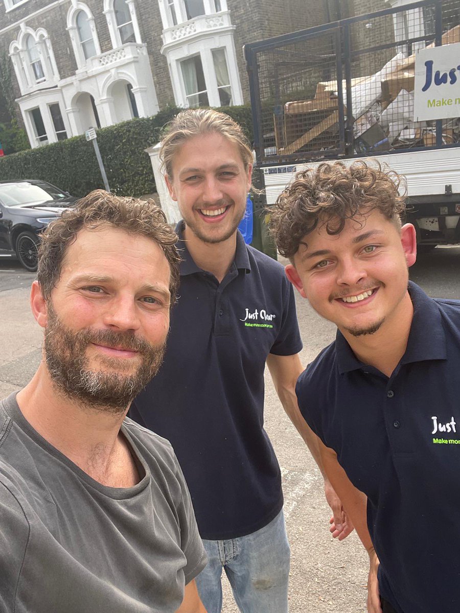 Our crew taking care of one of our VIP clients today, the very talented, Golden Globe Award nominee Mr Jamie Dornan 👍 &amp; he even helped us load..! What a star! 
#JamieDornan #Sustainability #justclear #goldenglobenominee #vip #celeb #recycle #netzero #decarbonisation