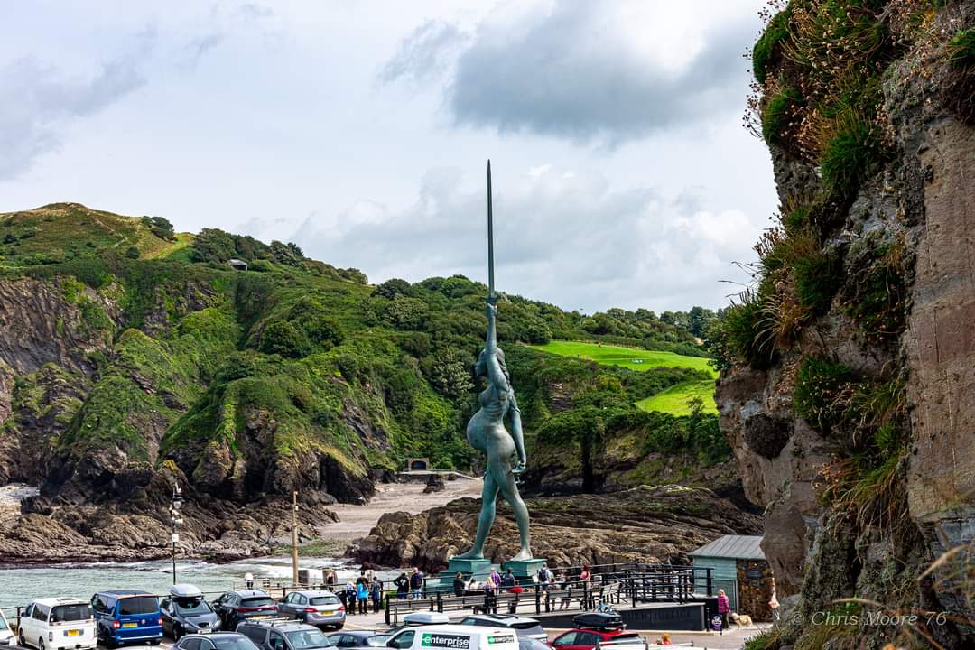 A lovely day out in @VISITilfracombe in the summer ..