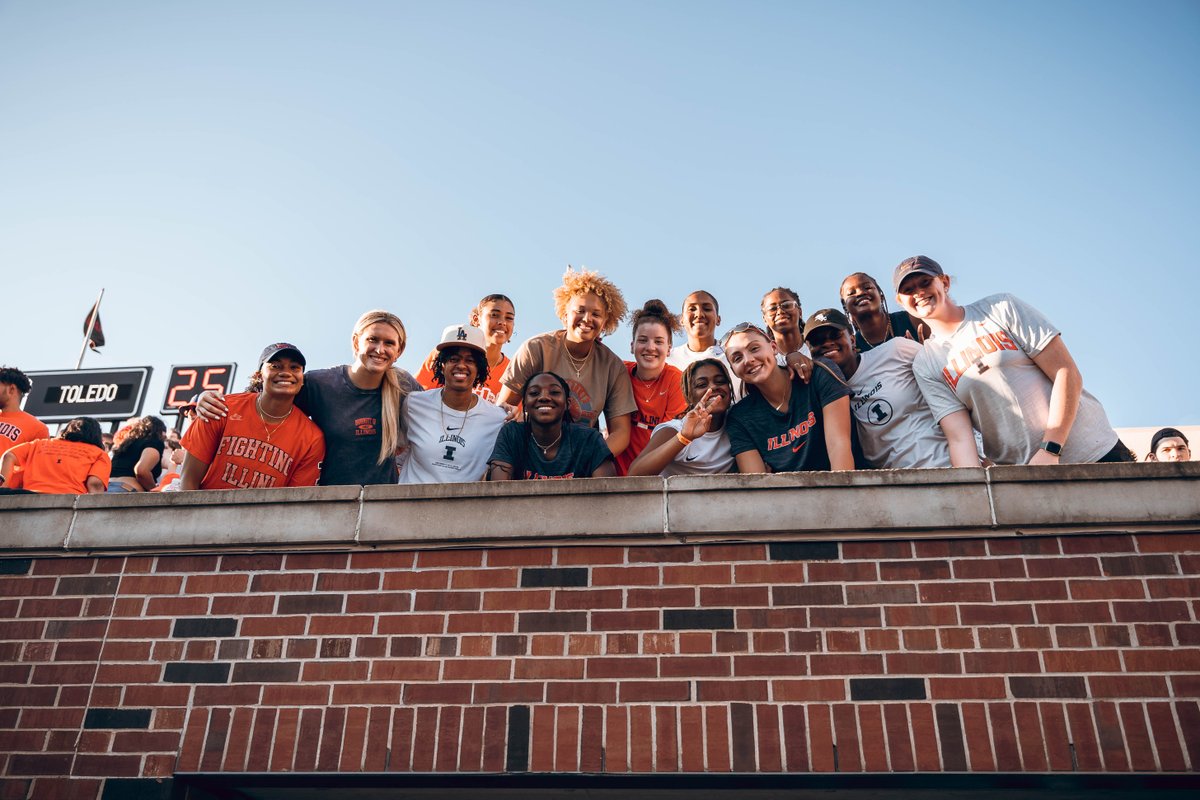 Good luck to <a href="/IlliniFootball/">Illinois Football</a> as they take on Kansas tonight! Bring home that W!

#Illini | #HTTO | #OneWay