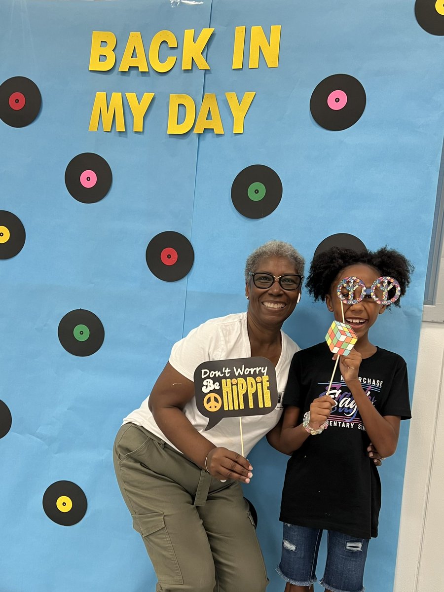 “A grandparent is a little bit parent, a little bit teacher and a little bit best friend.” -unknown  ♥️A BIG thank you to all those ‘Grands’ that celebrated with us today!#RiseSoarAchieve <a href="/CFBISD/">Carrollton-Farmers Branch ISD</a>