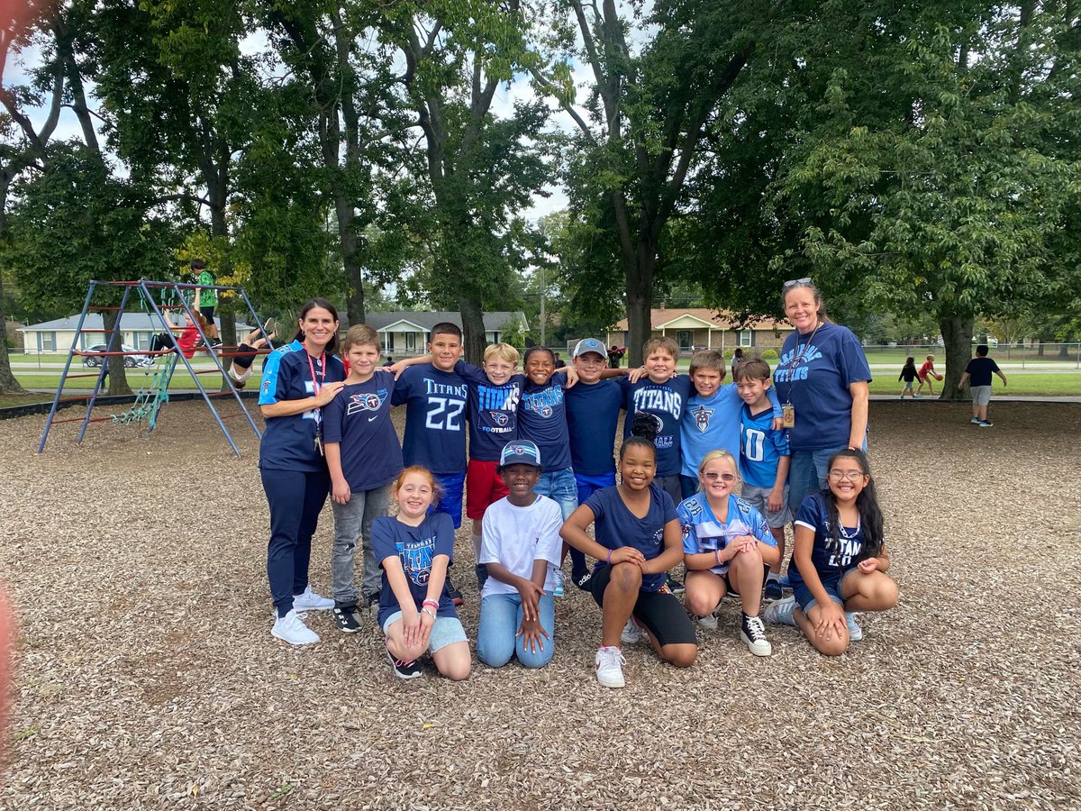 SAM HOUSTON ELEMENTARY 🐾 tweet media