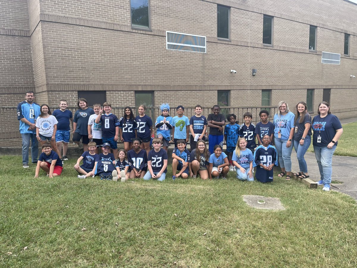 SAM HOUSTON ELEMENTARY 🐾 (@shetigertales) on Twitter photo TITANS FRIDAY ⚔️
•
In honor of the first regular season <a href="/Titans/">Tennessee Titans</a> game this weekend... SHE says TITAN UP!! 💙🤍
•
We're so excited to cheer on <a href="/ColtonDowell2/">Colton Dowell</a> throughout the season! 🏈
#SHEtales #welovethetitans TITANS FRIDAY ⚔️
•
In honor of the first regular season <a href="/Titans/">Tennessee Titans</a> game this weekend... SHE says TITAN UP!! 💙🤍
•
We're so excited to cheer on <a href="/ColtonDowell2/">Colton Dowell</a> throughout the season! 🏈
#SHEtales #welovethetitans