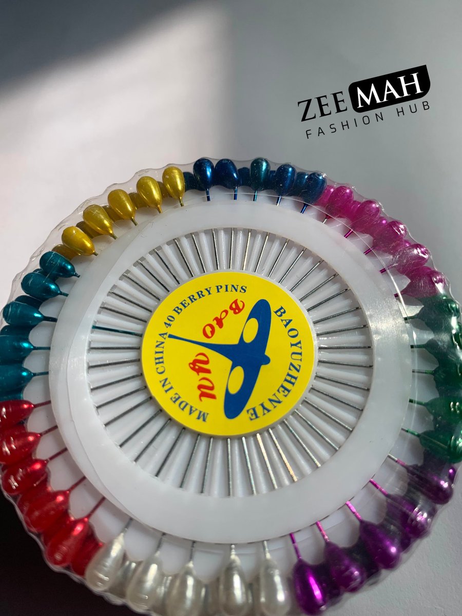 Zeemah_'s tweet photo. Let's fix and pin that beautiful turban and veils of yours while styling with our chic medium wheel pins🤭❤️
40 on a wheel🤗

PRICE: 500 NGN per wheel 
LOCATION: Osogbo| Oye Ekiti| Nationwide delivery https://t.co/PvaAQ4AfUS