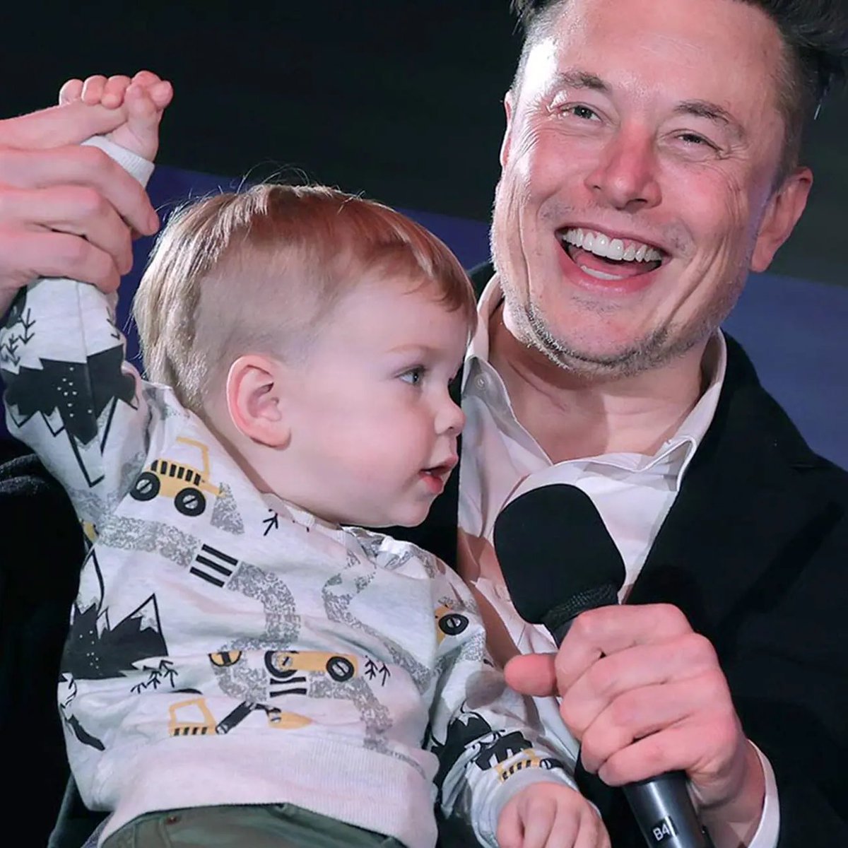 TeslaSynopsis's tweet photo. Make babies, not war https://t.co/hdcVm5e3us