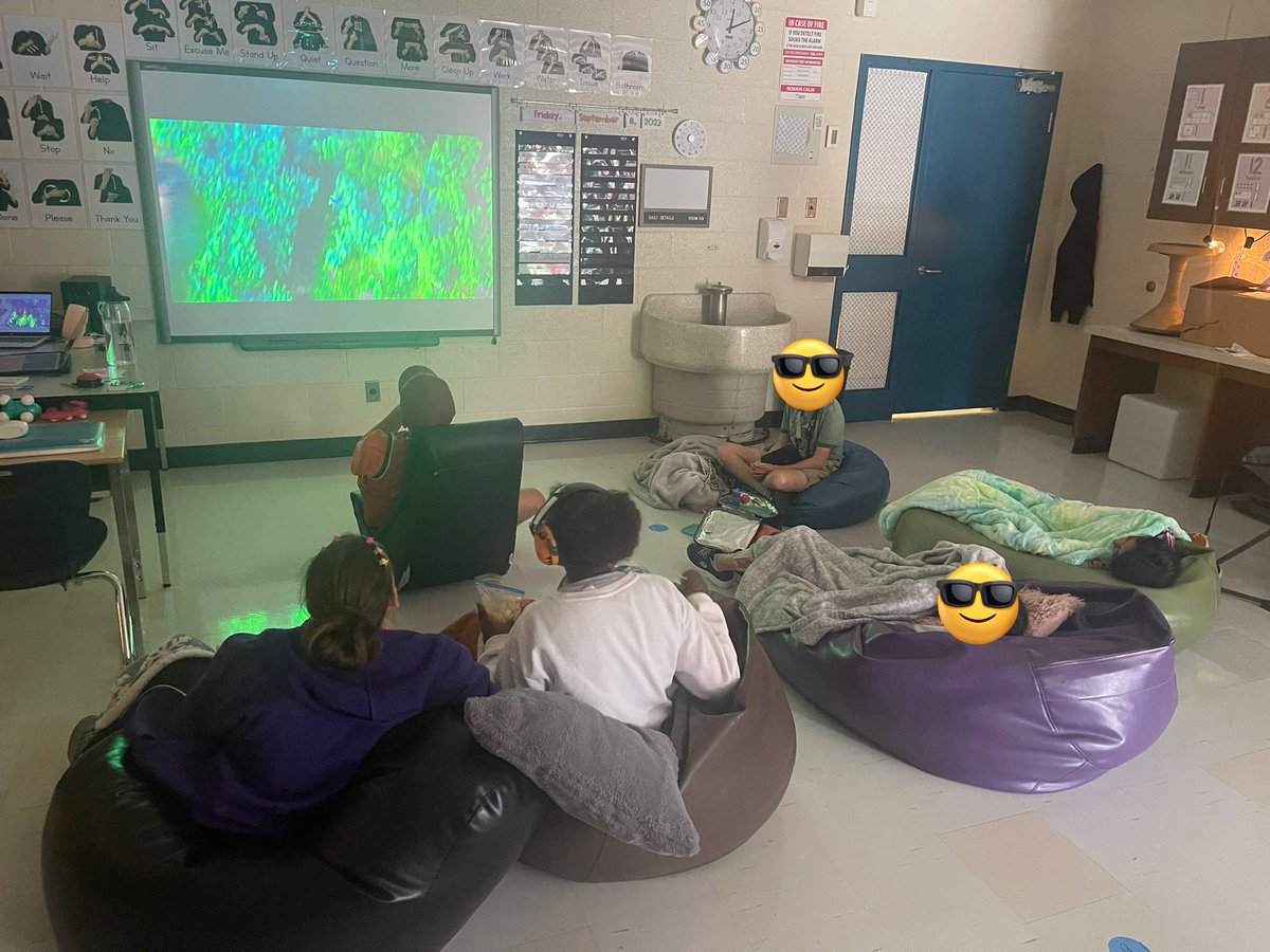 Our kids earned their first Fun Friday movie! This week, multiple parents have told me that their kids have come home for the first time saying they've made friends who are like them and they want to go to school! DE classes have an essential place in TVDSB  🤍✨