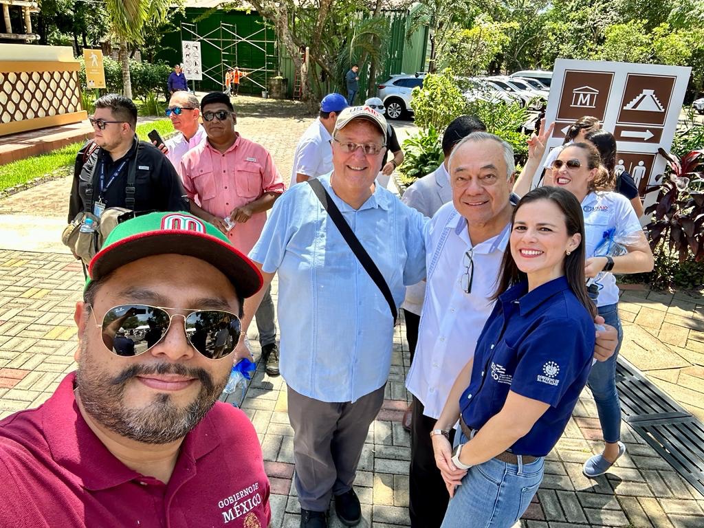 Hoy participamos en el #DíadelCooperante convocado por @AgenciaEsco en el Parque Arqueológico Joya de Cerén, refrendando lazos de amistad y de cooperación para el desarrollo desde la @AMEXCID #CooperarEsCompartir