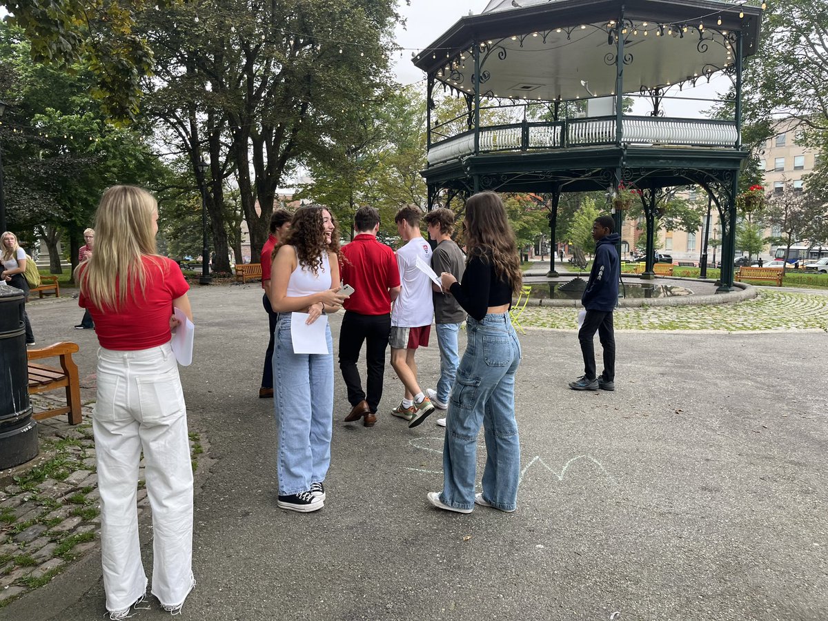 STM_Super_Saint's tweet photo. Loved the smiles and laughter as AP Seminar students got into teams taking nature photos that best represent our place. Can’t wait to hear the reasoning behind their choices as we question, analyze, and reach a consensus. #STMAPNatureEd #APNatureEd https://t.co/rB8ARt01wn