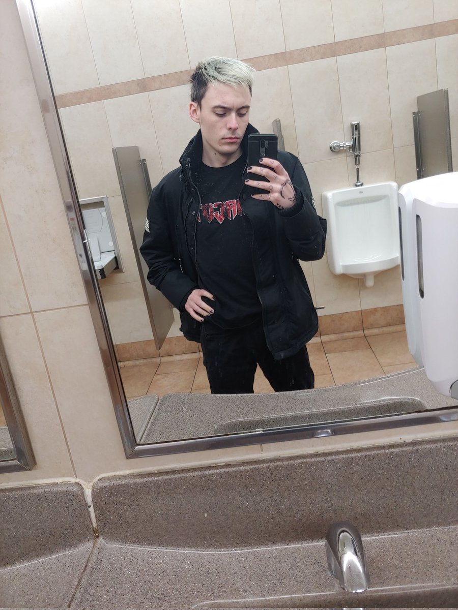 GOTHGIRLD1CK's tweet photo. If you wanna be a girl, you can just be one 🖤 https://t.co/Fki7d22Lwb