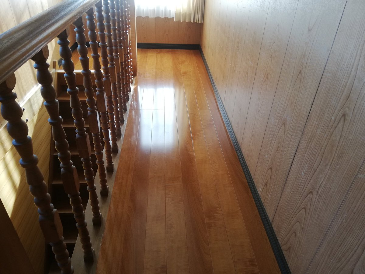 geek_toyama's tweet image. 2階の床、新しくしました