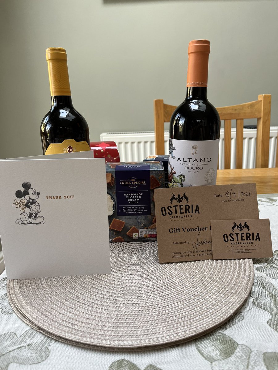 Diolch to the Stroke Team at Ysbyty Gwynedd for the last 7 months! Wir wedi mwynhau!