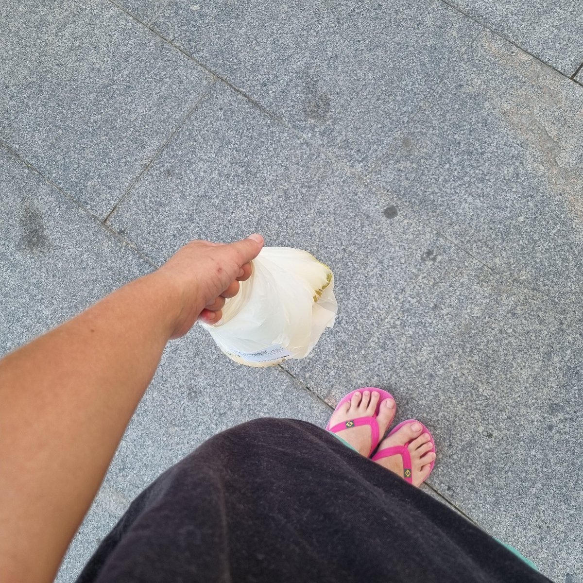 DjDragonscale's tweet image. After a fresh working, early morning at Casa Amigo (Friend's Home/Airport) and an unbearable heatwave it's finally time we get some #LIDZ 🍋🎧⚡#EarlyMorningales #SoaringOnly #SoaringOnlyMiniSummerTour #FromHellToHeaven
📸 also on @instagram
instagram.com/p/CwYNKx1MXP6/…