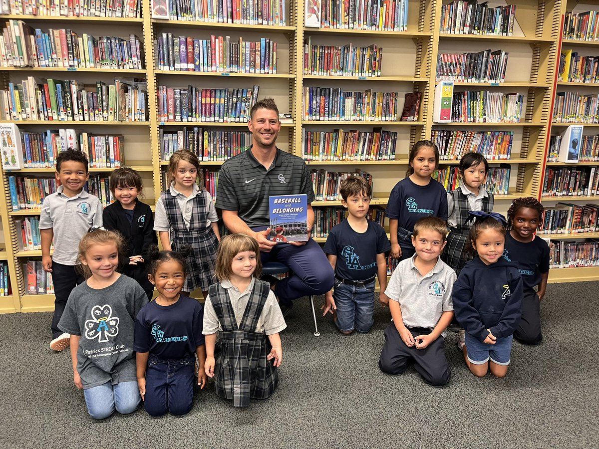 Orbit_Isotopes's tweet photo. Thank you to @RyanLavarnway from our @Rockies fam for reading his new book “Baseball and Belonging” to the kids at Our Lady of the Assumption Catholic School and talking to them about how playing baseball helped him find his community! 📚 ⚾️
#IsotopesInvolved #roxfam https://t.co/J9TgI8qXE3
