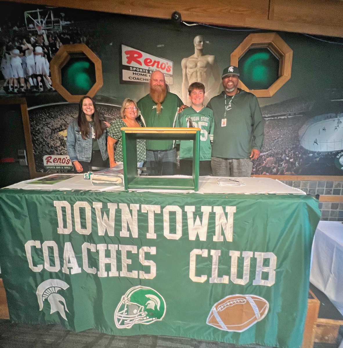 PresidentBeard's tweet photo. Fraser was invited back to Reno’s East for the Downtown Coaches Club luncheon where he heard Jay Greene’s motivational speech before sharing his NHD project!

Thank you Jessie Stipcak (Reno’s owner) &amp; Harriett Dean (Coaches Club President) for hosting Fraser!

@MSU_Football https://t.co/Q7eTRKYoXz
