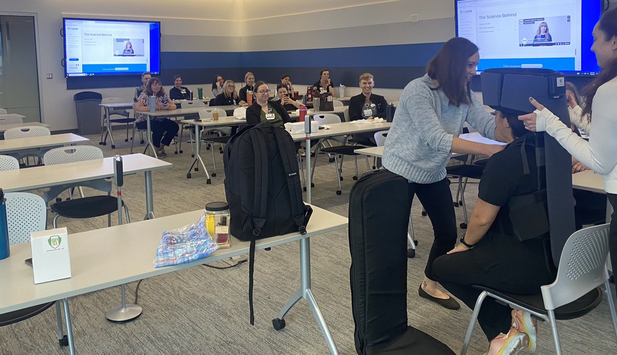 Sandy_REACHLab's tweet photo. Was invited to give a presentation on the #EMAGINE trial to the @KUHospital Stroke SIG therapists. Loved their interest in our research! Thanks to @BriaBartsch @ajoybritton for leading the demonstrations and hands on experiences. #HappyFriday https://t.co/G9Mf5GN9kx