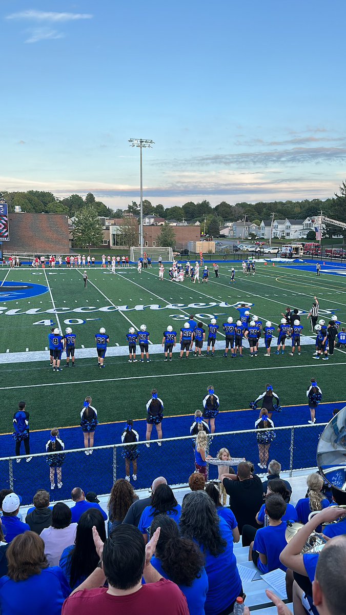 HinmanRaina's tweet photo. Cheering on our Oswego Bucs as they take on VVS #bucspride #footballseasonisback https://t.co/NTzmTzlekW