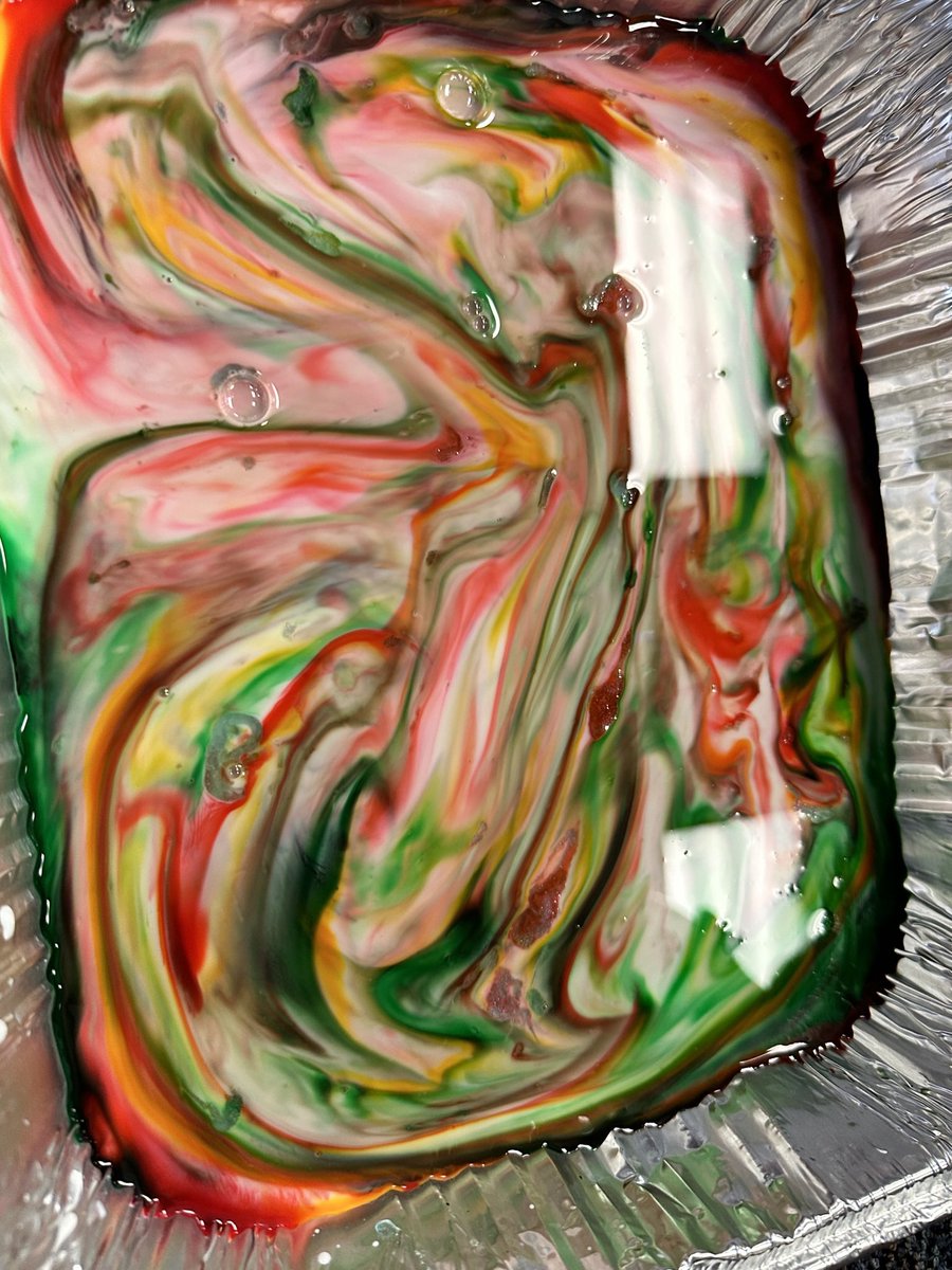 TeachGrowGlow's tweet photo. Magic Milk Experiment 🥛🪄 https://t.co/ZLJenH6wwb