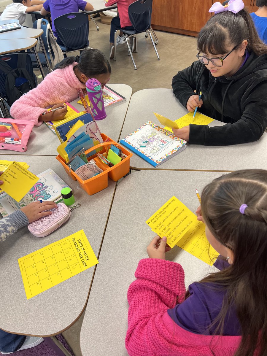 rmarrero_PHE's tweet photo. Mixture Madness in class today! ⁦@PurpleHeart_ES⁩ #MissionIsPossible https://t.co/hxhp9kZA2L