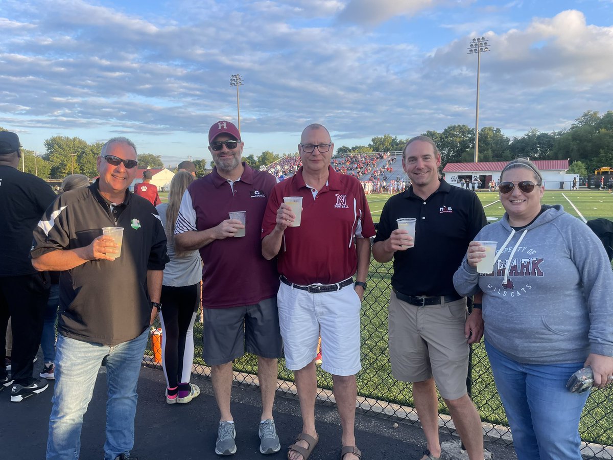 Thank you <a href="/Newark_Schools/">Newark City Schools</a> Admin for supporting our <a href="/NewarkHSKeyClub/">NHS Key Club</a> lemon shake ups!! 🍋 🔑