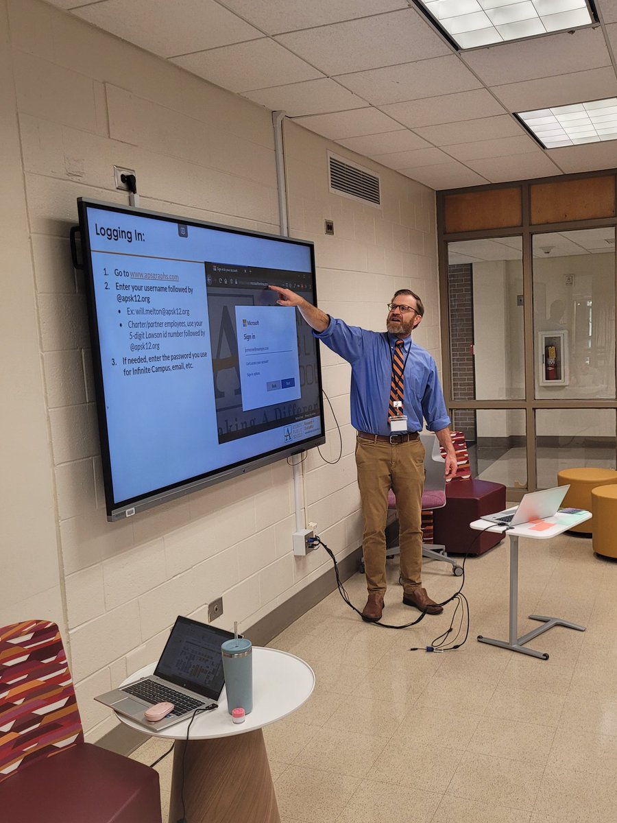 DanielleBBBSATL's tweet image. Today was an AMAZING DAY of professional learning! Game Day, Ready! Everyone walked away with an MTSS Playbook to keep track of best practices, notes, and tips for the year! #WCI #MTSS #FOOTBALLTHEME #WEREADY @CAMontgomeryEDU @jennspainwill @Selenaflorence