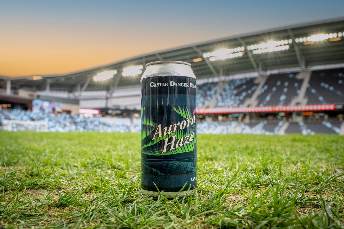 TONIGHT! Minnesota United take on New England at Allianz Field. Kickoff is at 7:30pm which means beers in hand by 7:15pm.🍻
Castle Danger beers can be found throughout the stadium.⚽️
Come on you Loons!
#craftbeerpartner #officialpartner #mnufc #comeonyouloons #castledangerbrewery