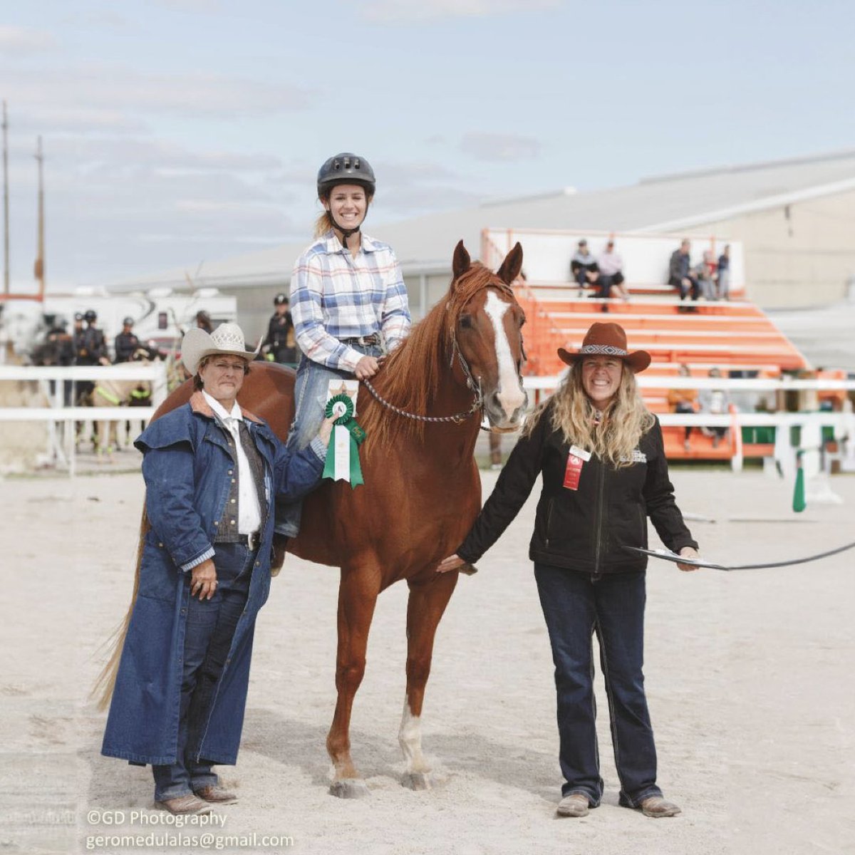 _iConnect's tweet photo. It's officially time to bring out the flannels and cowboy boots and get ready for the 2023 fall fair season! 🤠🎠 Blink and you might miss these fantastic fairs – so make sure to mark your calendars and save the dates!

#fallfairs #ontariofestivals #iConnect #iConnectCommunity https://t.co/fdV0HMKKWf