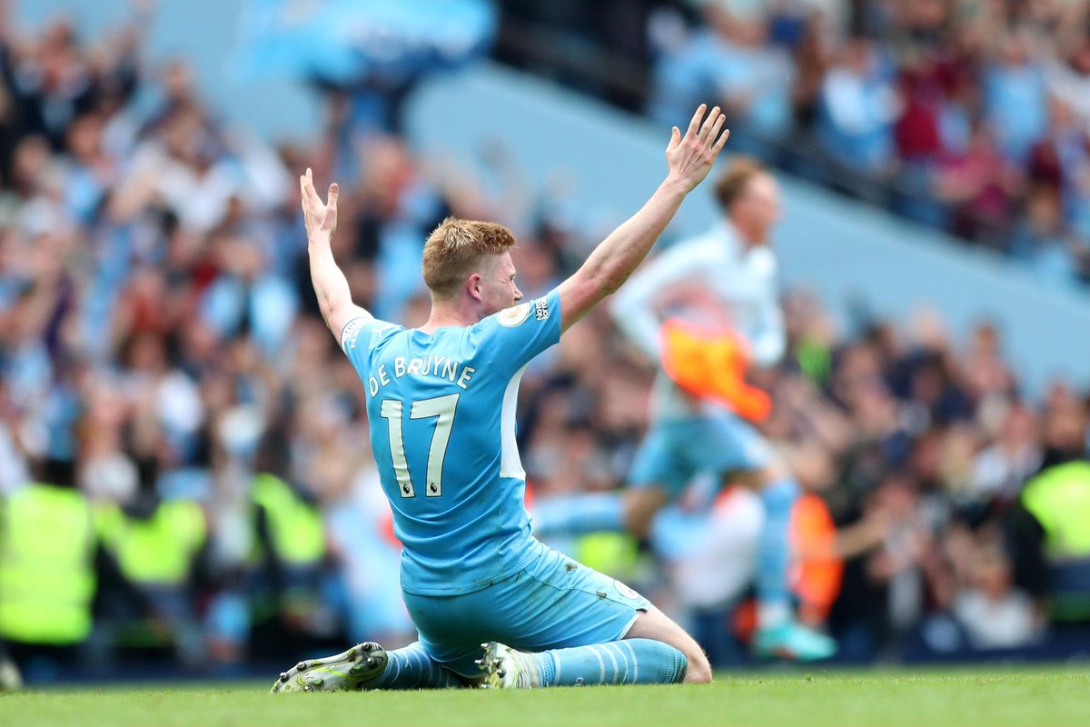 lukestanley03's tweet photo. Just watched that YouTube video of De Bruyne looking at his best ever Premier League assists.

He’s easily the best midfielder to play in the league. https://t.co/rNGkqyqB99
