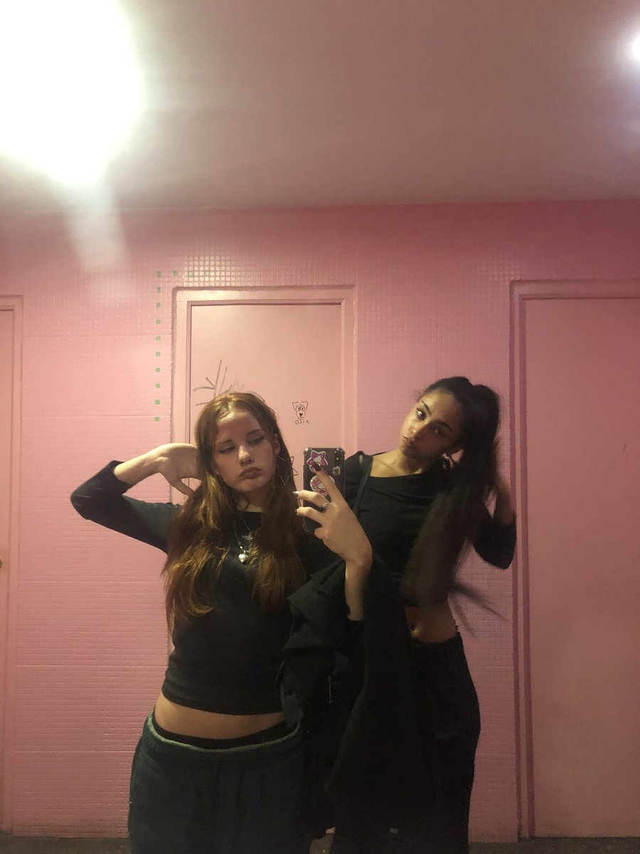 dlopezz918's tweet photo. 9 septiembre!!! 

🫀⭐️🍀🧿🤩💋💘 

14 juntas🤭 @nneconne notehayy!!tkmelo https://t.co/Vk1NmGPq6b