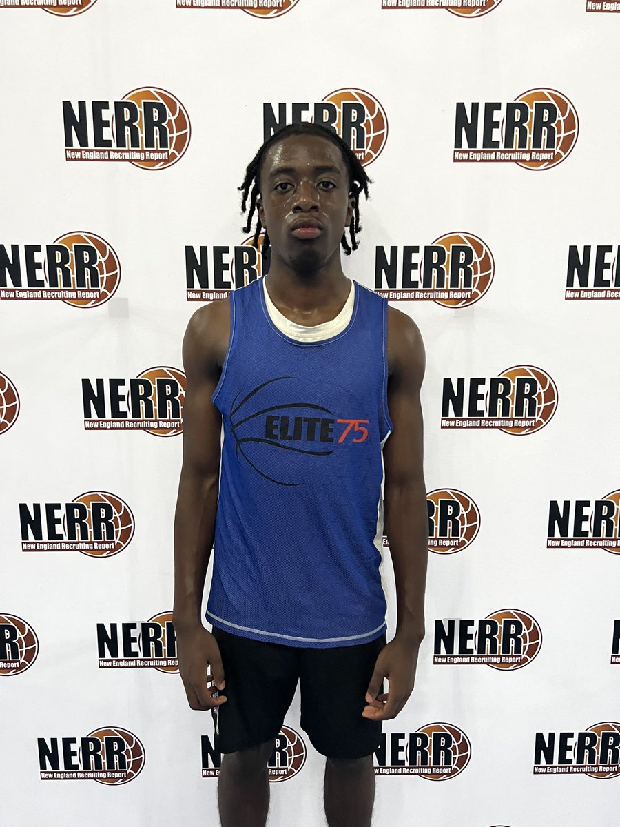 Frosh/soph #E75 Standout Trokon Harris 2026 solid on all ends of the court this afternoon. 

#E75