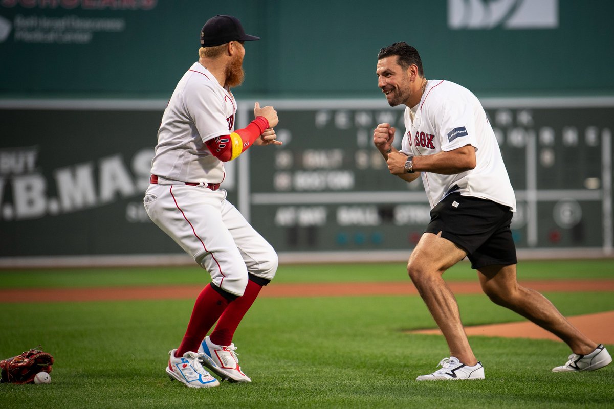 Glad to have you back in Boston, @27MilanLucic !