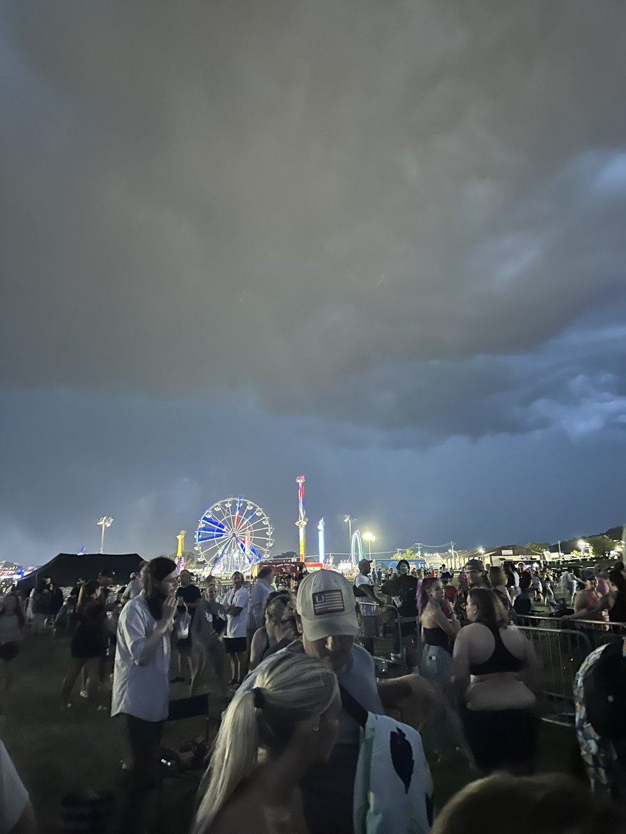 druidmal's tweet photo. We can just AOE soak the lightning strikes right? https://t.co/Epp4ay1TJG