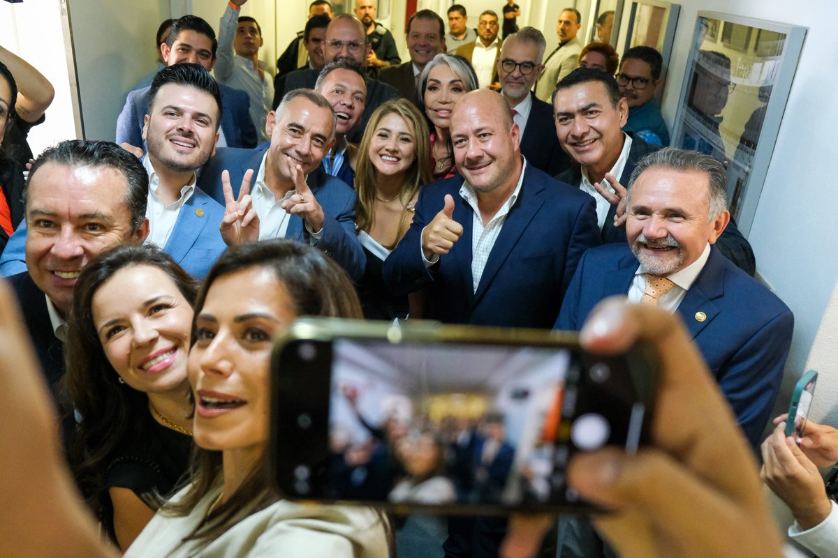 Enrique Alfaro tweet media