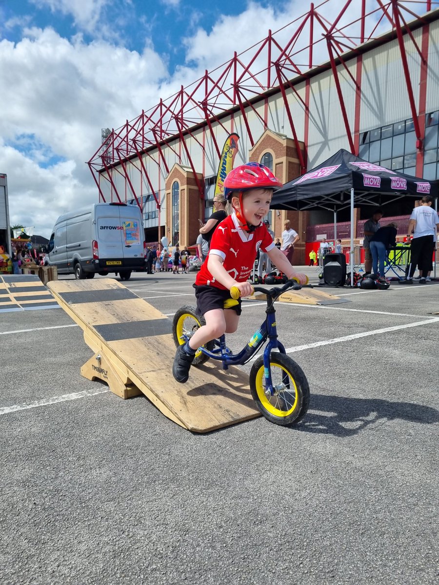 gemlouwes's tweet photo. #WhatsYourMove #ActiveInBarnsley #RampUp
Active summer holiday fun! https://t.co/Sm9SGzvB1C