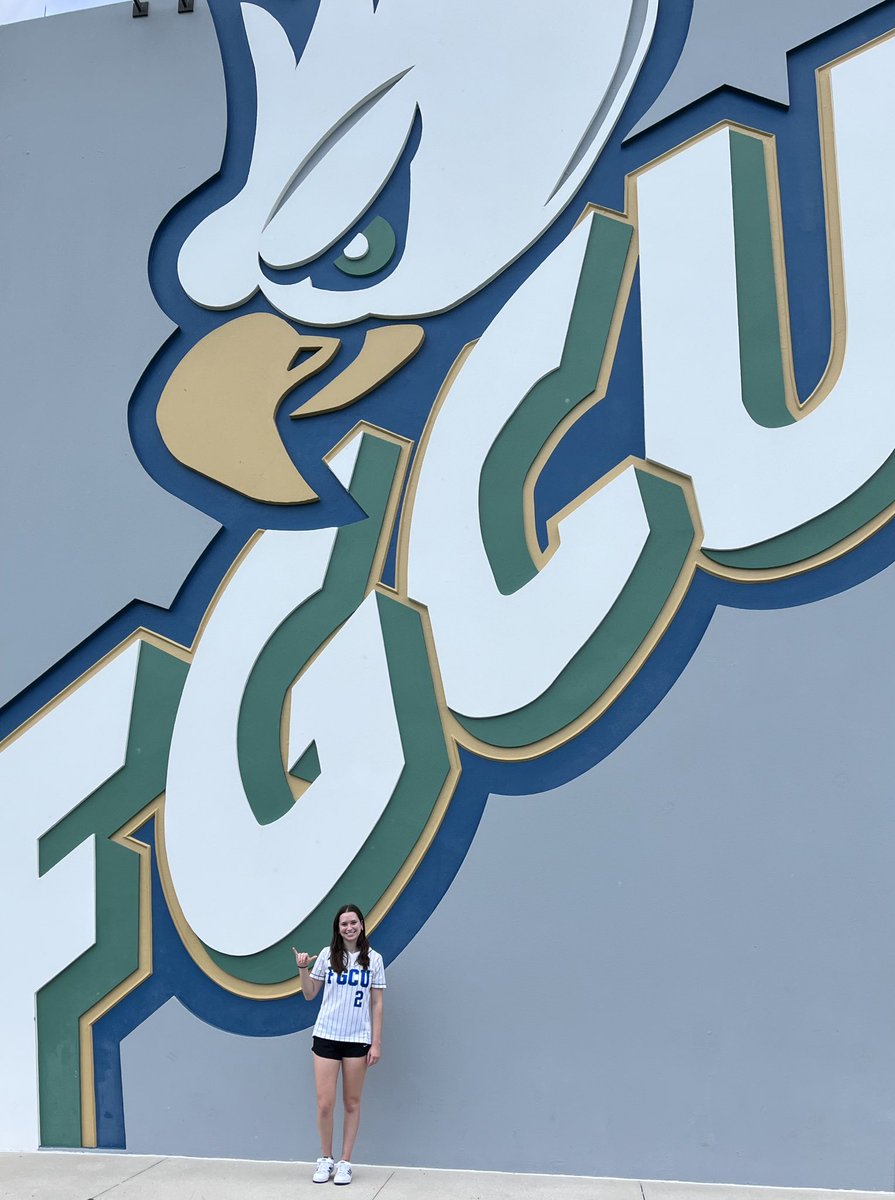 Lauren Archambault tweet media