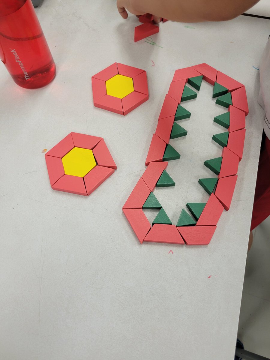 sheagrade3's tweet photo. Students explored some of our math tools this week, and got to show off their creativity! #grade3 https://t.co/nSh7kWDloA