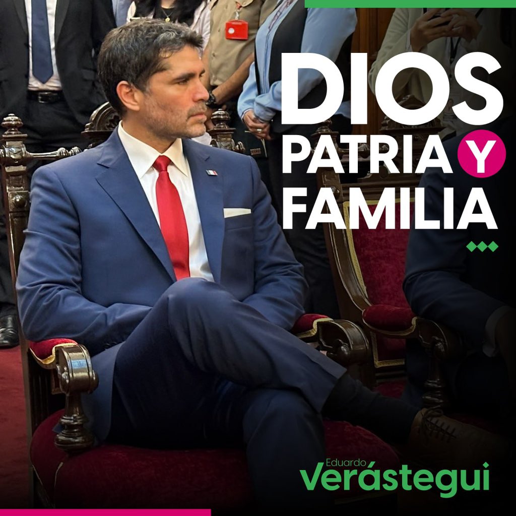 EDumas1992's tweet photo. "Dios, Patria y Familia" es el lema que utiliza Eduardo Verástegui en su campaña y que emociona mucho a sus seguidores.
¿Pero cuál es el verdadero significado de ese lema aparentemente inocuo y hasta "positivo"?
¿Qué se esconde detrás del mismo?
Aquí lo intentaré explicar.
🧵1️⃣ https://t.co/50IrE8NIzF