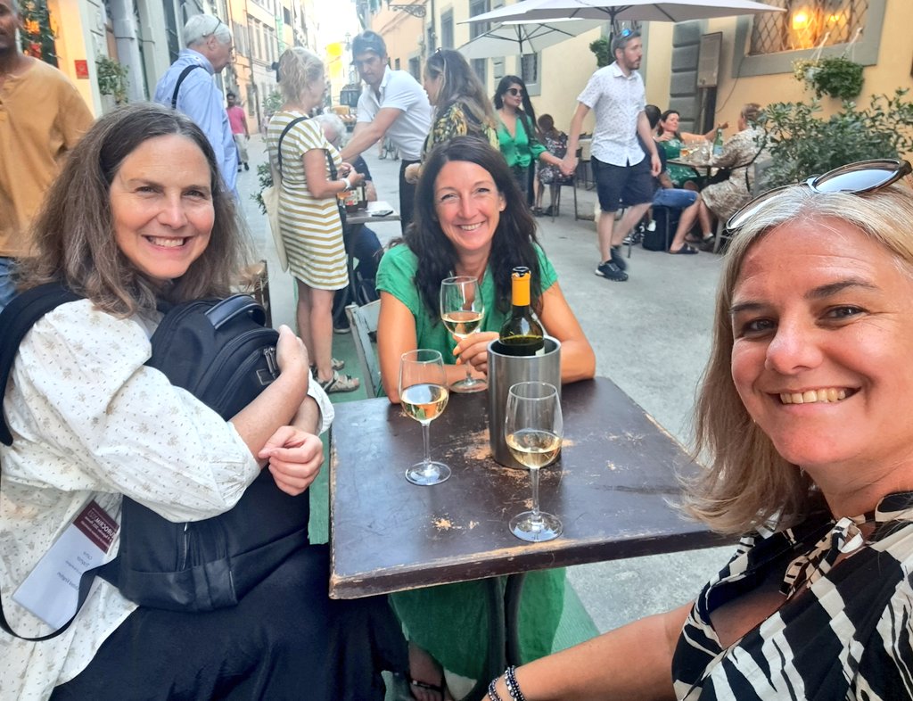 gillybuck's tweet photo. Team #safesoc @esc_eurocrim conference discussing networked prison #regulation as an unrealised lever for change @TraynorCathie @RMBanwell @KaitlynQuinn90 #esc2023 We missed you @PhilippaTomczak https://t.co/YYzwoIiAd9 https://t.co/JUJalYR99k